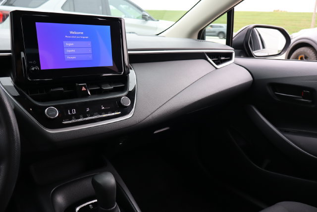 Used 2024 Toyota Corolla LE FWD image 19