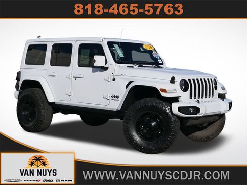 Used 2020 Jeep Wrangler Unlimited Sahara image 1