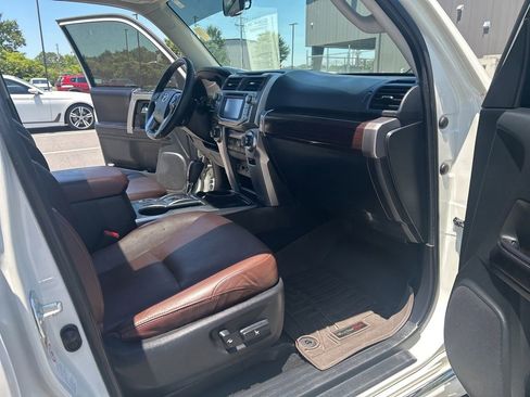 Used 2017 Toyota 4Runner Limited RWD image 32