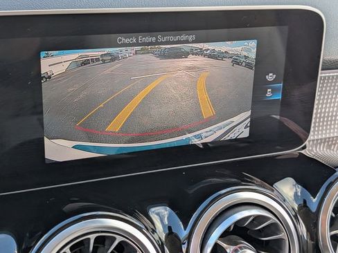 Used 2020 Mercedes-Benz GLB 250 image 20