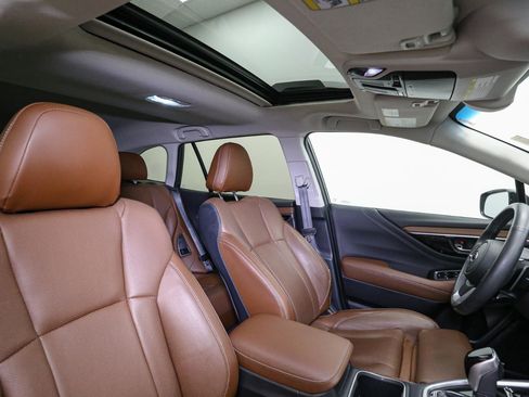 Used 2021 Subaru Outback Touring image 18