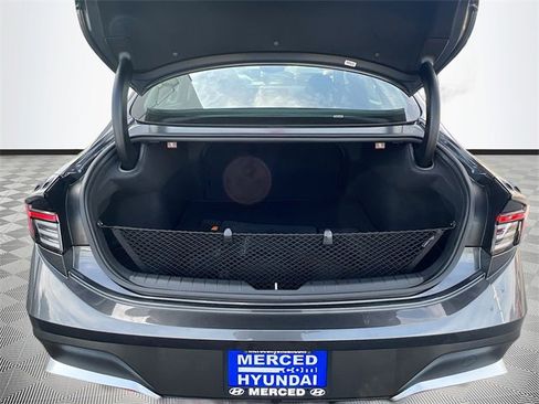 Used 2025 Hyundai Sonata SE image 23