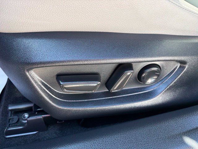 Used 2026 Toyota Camry SE w/ Convenience Package FWD image 25