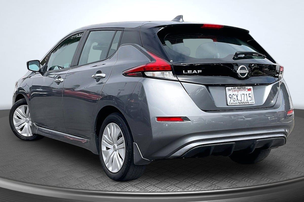 Used 2023 Nissan Leaf S FWD image 2