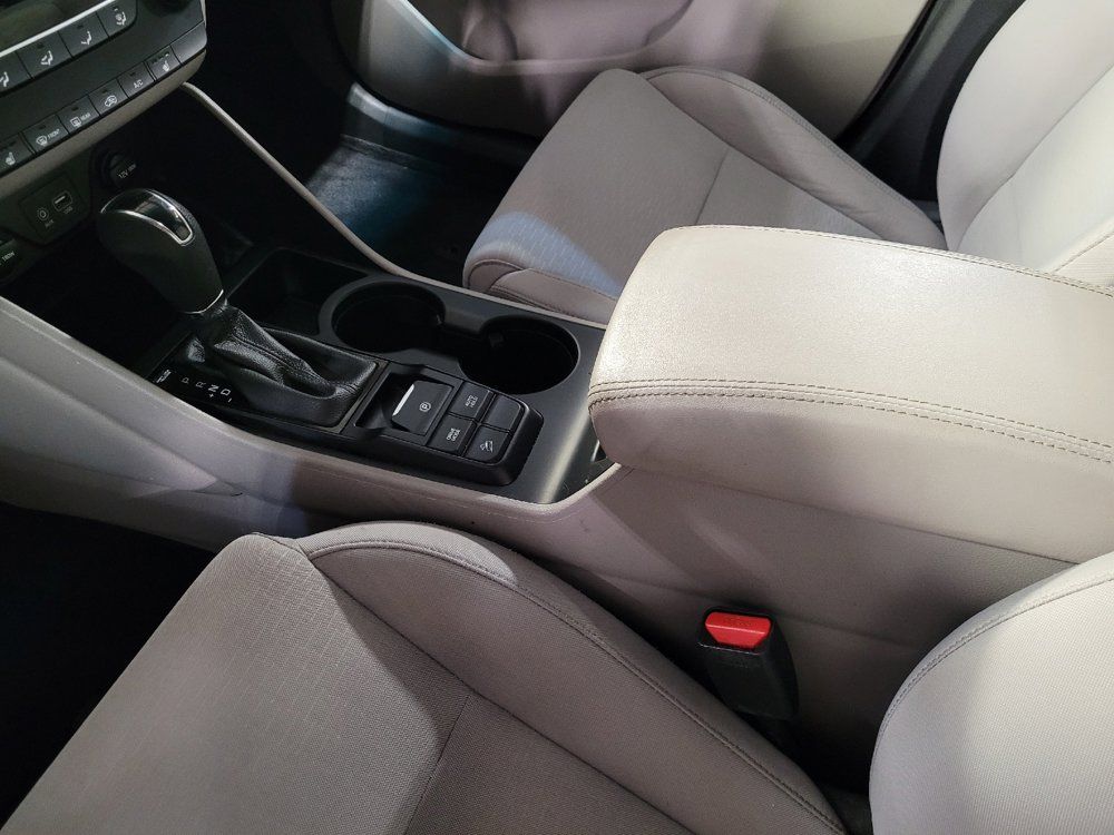 Used 2021 Hyundai Tucson Value AWD/4WD image 26