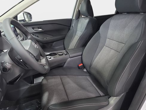 New 2026 Nissan Rogue SV w/ Cold Weather Package AWD/4WD image 15