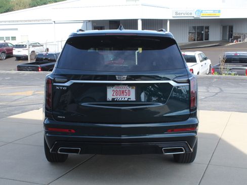 Used 2024 Cadillac XT6 Sport w/ Technology Package AWD/4WD image 8