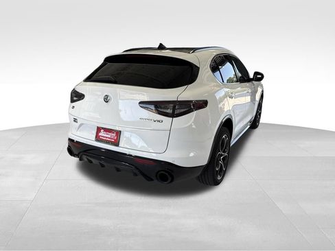 Used 2024 Alfa Romeo Stelvio Veloce AWD/4WD image 8