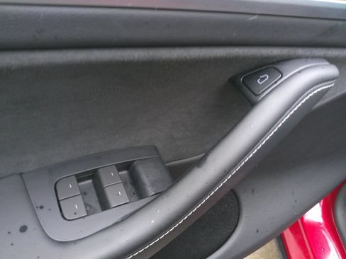 Used 2023 Tesla Model Y Long Range image 16