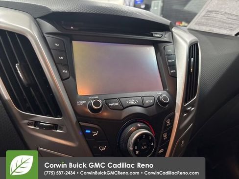 Used 2016 Hyundai Veloster FWD image 27