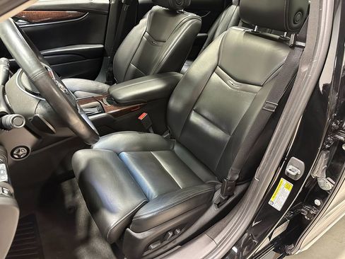 Used 2013 Cadillac XTS Premium image 29