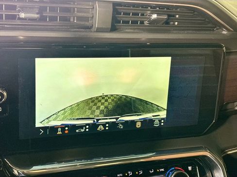 Used 2024 GMC Sierra 1500 Denali Ultimate image 17