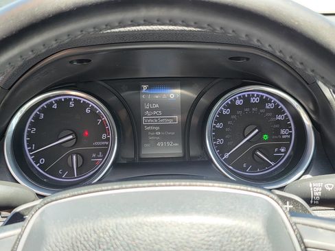Used 2019 Toyota Camry SE FWD image 26