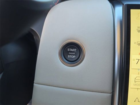 Used 2024 Land Rover Discovery Sport S image 26