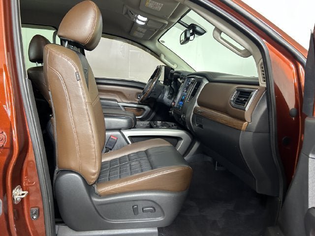 Used 2017 Nissan Titan Platinum Reserve AWD/4WD image 27