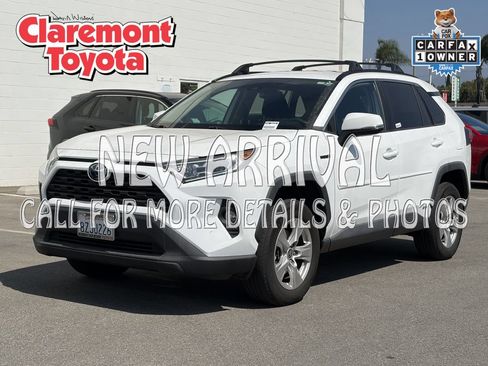 Used 2021 Toyota RAV4 XLE w/ XLE Grade Weather Package AWD/4WD image 1