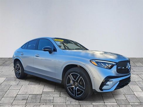 Certified 2025 Mercedes-Benz GLC 300 4MATIC image 1