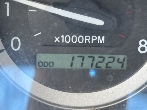 Used 2004 Toyota Sienna CE FWD image 20
