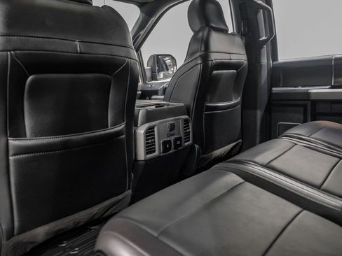 Used 2020 Ford F150 Raptor w/ Equipment Group 802A Luxury image 40