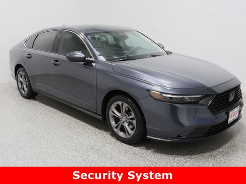Used 2024 Honda Accord EX image 4