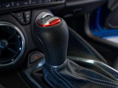 Used 2016 Chevrolet Camaro SS RWD image 21