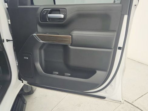 Certified 2021 Chevrolet Silverado 1500 LT Trail Boss w/ Convenience Package II AWD/4WD image 30