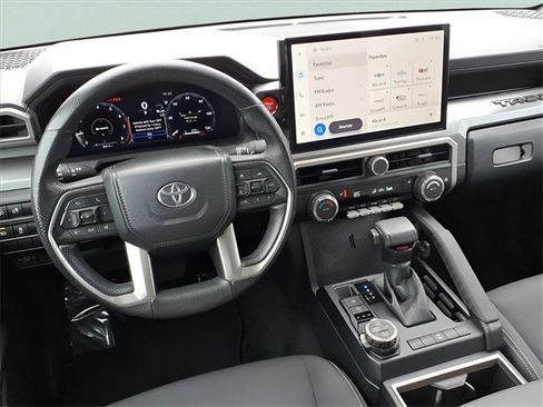 Used 2024 Toyota Tacoma TRD Sport image 17