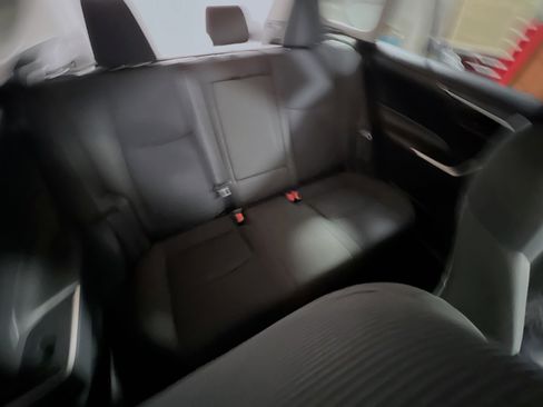 Used 2020 Toyota RAV4 LE FWD image 33