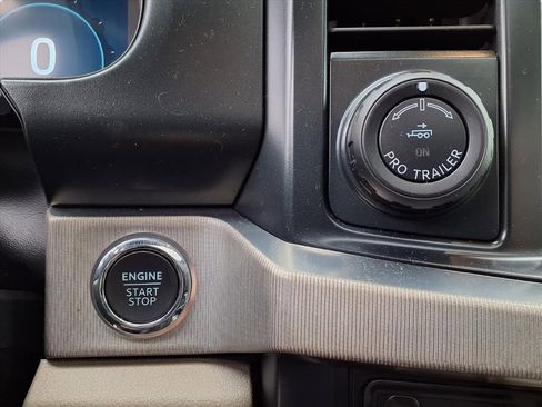 Used 2025 Ford F450 Platinum w/ Platinum Plus Package image 15