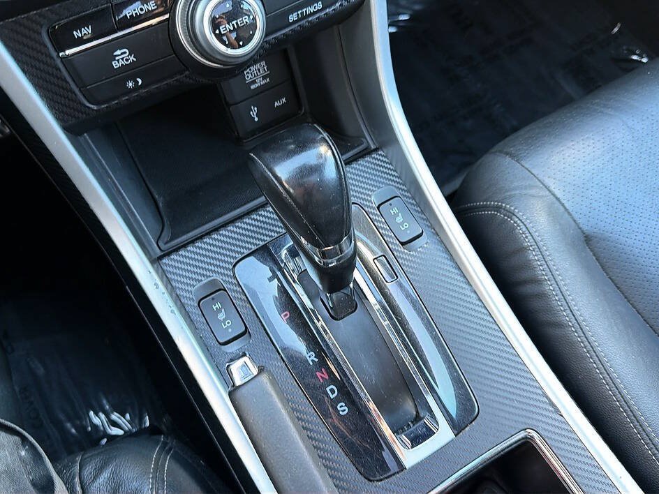 Used 2014 Honda Accord Touring image 12