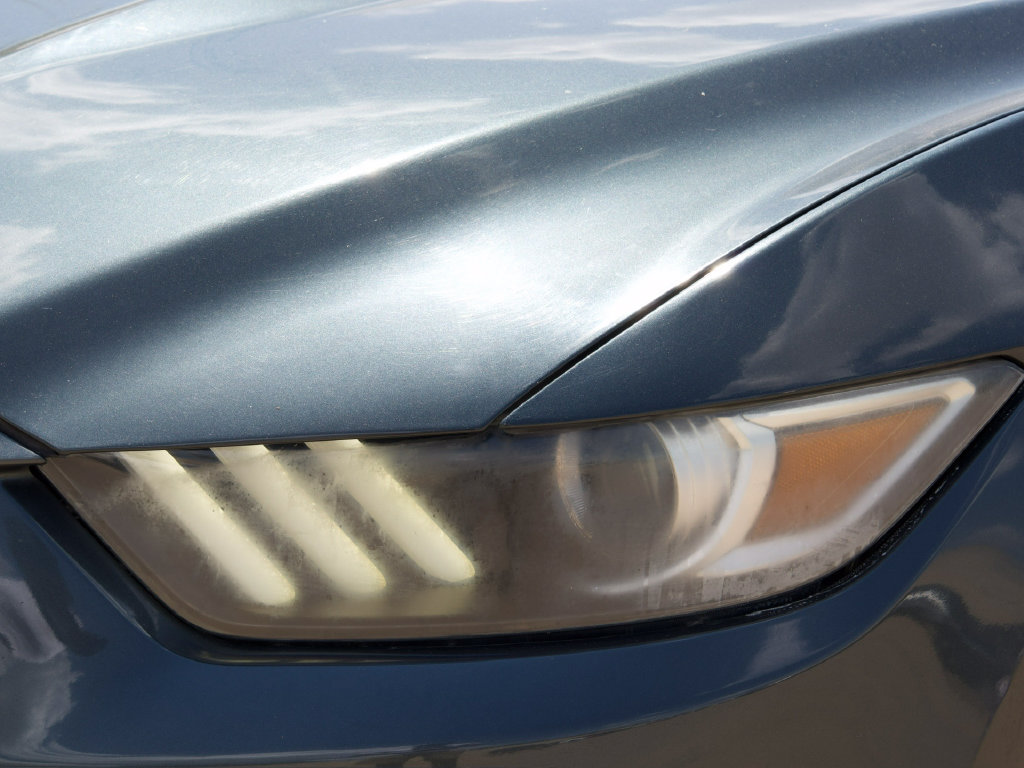 Used 2015 Ford Mustang Convertible RWD image 4