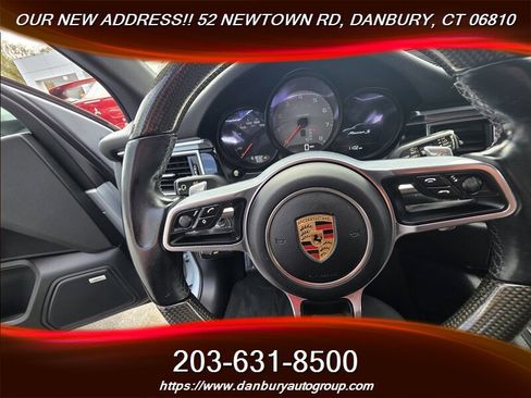 Used 2018 Porsche Macan S image 12