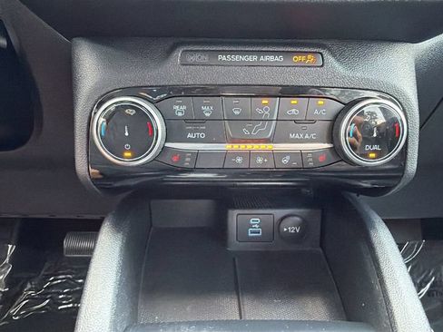 Certified 2022 Ford Escape Titanium FWD image 26