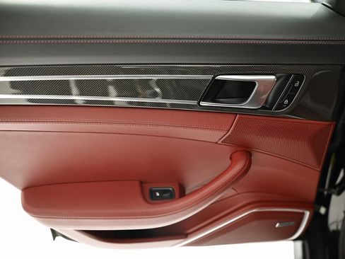 Certified 2023 Porsche Panamera 4S image 24