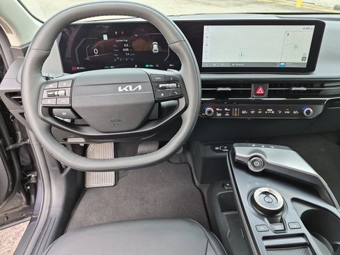 New 2025 Kia EV6 Light w/ Light LR Technology Package AWD/4WD image 14