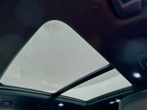 Used 2025 GMC Acadia Denali w/ LPO, Floor Liner Package image 20