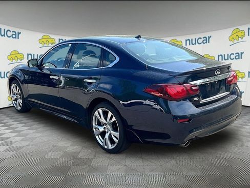 Used 2018 INFINITI Q70 Luxe w/ Sport Package AWD/4WD image 3