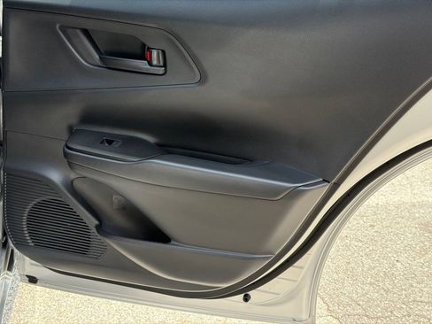 New 2026 Toyota Prius Plug-In Hybrid FWD image 19