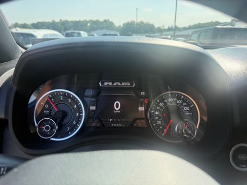 Used 2023 RAM 1500 Big Horn AWD/4WD image 7