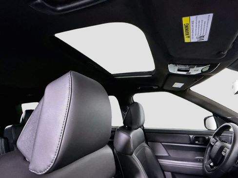 Used 2024 Hyundai Santa Fe Calligraphy FWD image 18