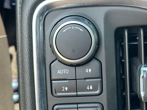 Used 2019 Chevrolet Silverado 1500 High Country w/ Technology Package AWD/4WD image 7