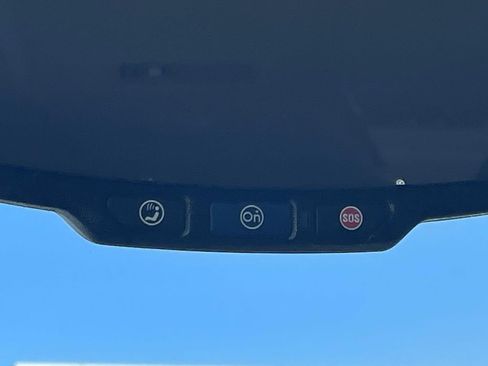 Certified 2022 Chevrolet Trax LS w/ Tint and Cruise Package image 27