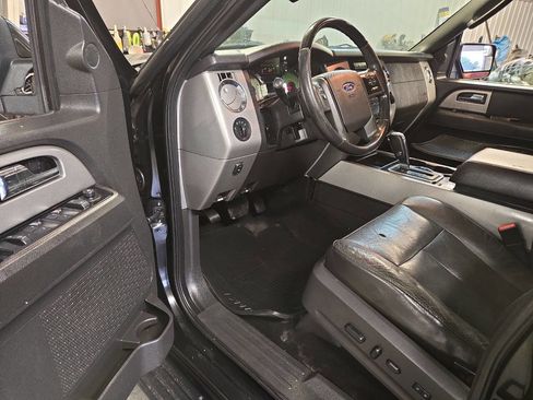 Used 2012 Ford Expedition Limited image 10