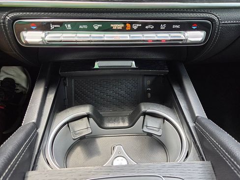 Used 2025 Mercedes-Benz GLE 450 4MATIC Coupe image 20