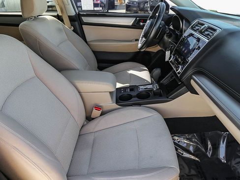 Used 2019 Subaru Outback 2.5i Premium image 17