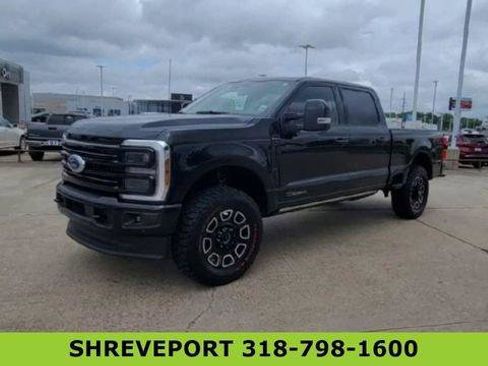 Used 2025 Ford F250 Platinum w/ FX4 Off-Road Package AWD/4WD image 4