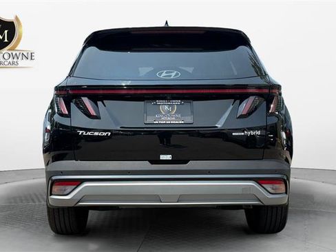 Used 2025 Hyundai Tucson Limited AWD/4WD image 4