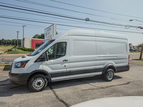 Used 2018 Ford Transit 350 148 High Roof Extended DRW RWD image 5