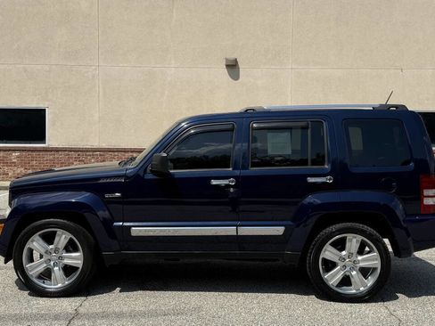 Used 2012 Jeep Liberty Limited Jet image 4