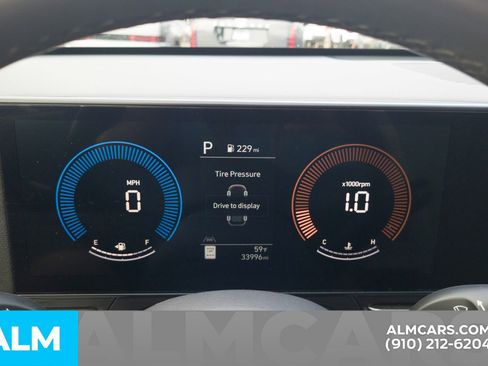 Used 2025 Hyundai Kona SEL image 30